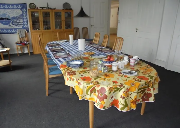 Christianslund Bed and Breakfast *